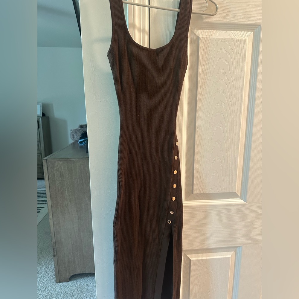 Strut And Snap Ribbed Knit Midi Dress